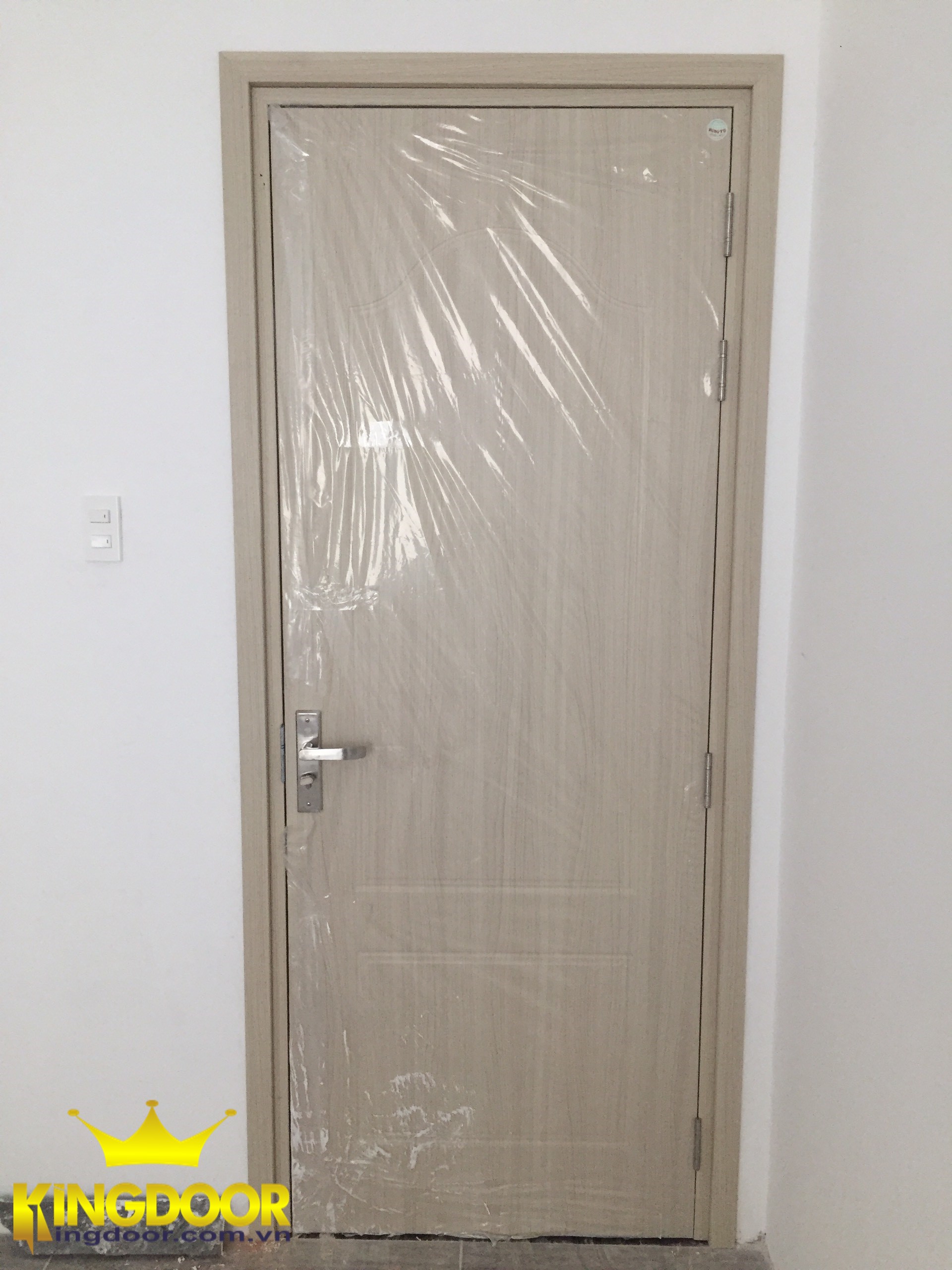 báo giá cửa nhựa giả gỗ