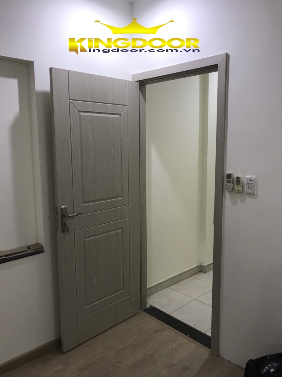 Giá cửa nhựa phòng trọ ABS