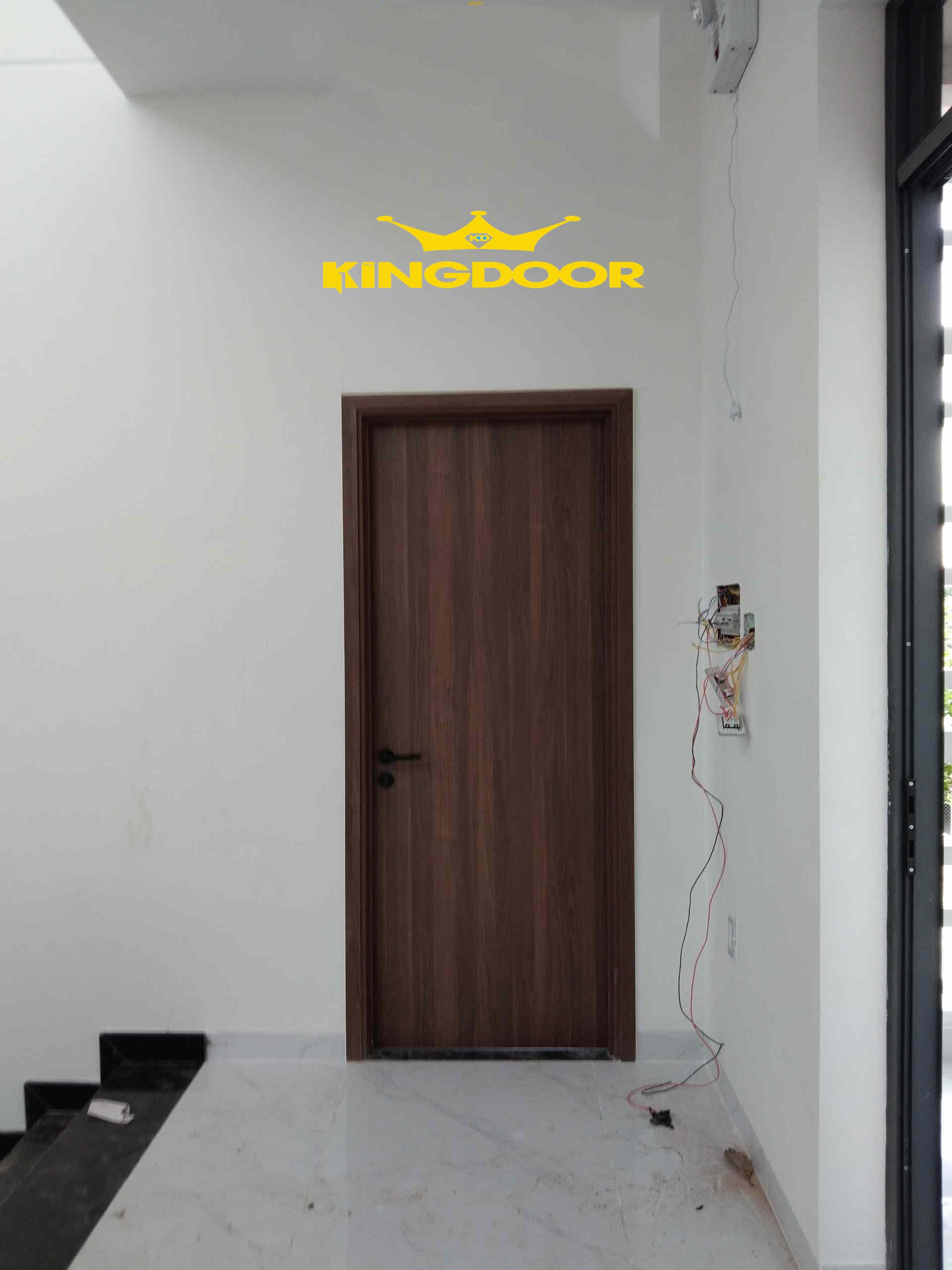 Cửa gỗ villa MDF Laminate