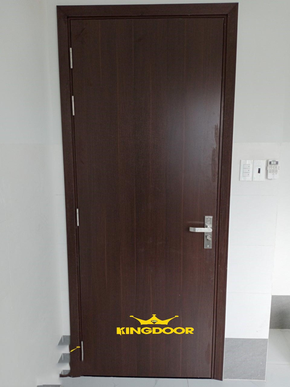 Cửa MDF Laminate tại Dĩ An