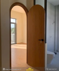 cua-vom-composite-phu-da