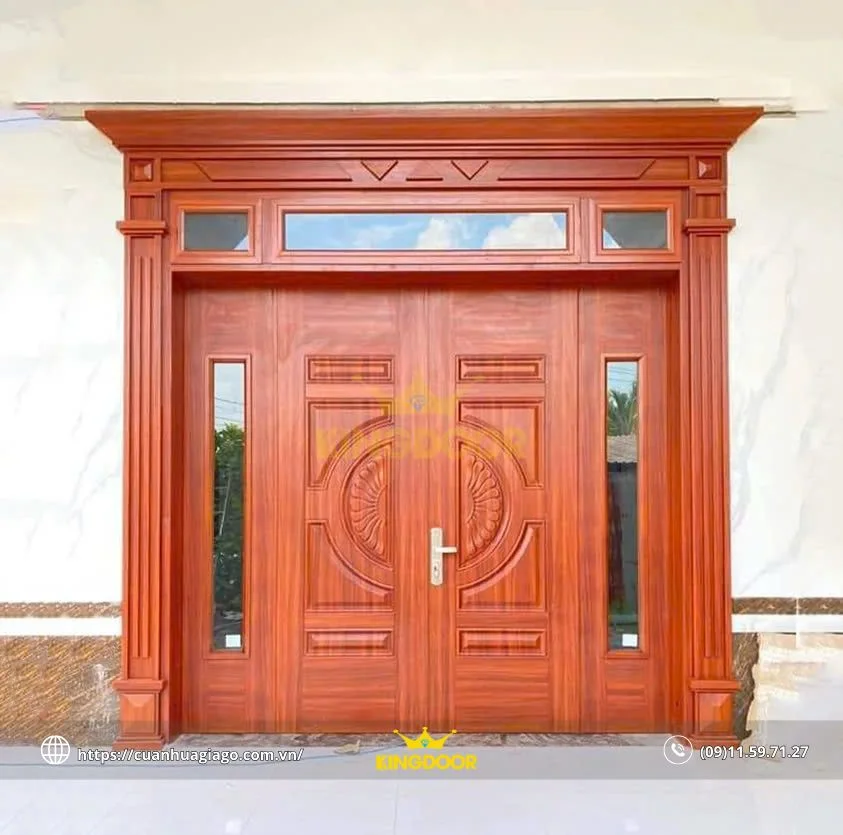 cua-thep-van-go-kem-kinh